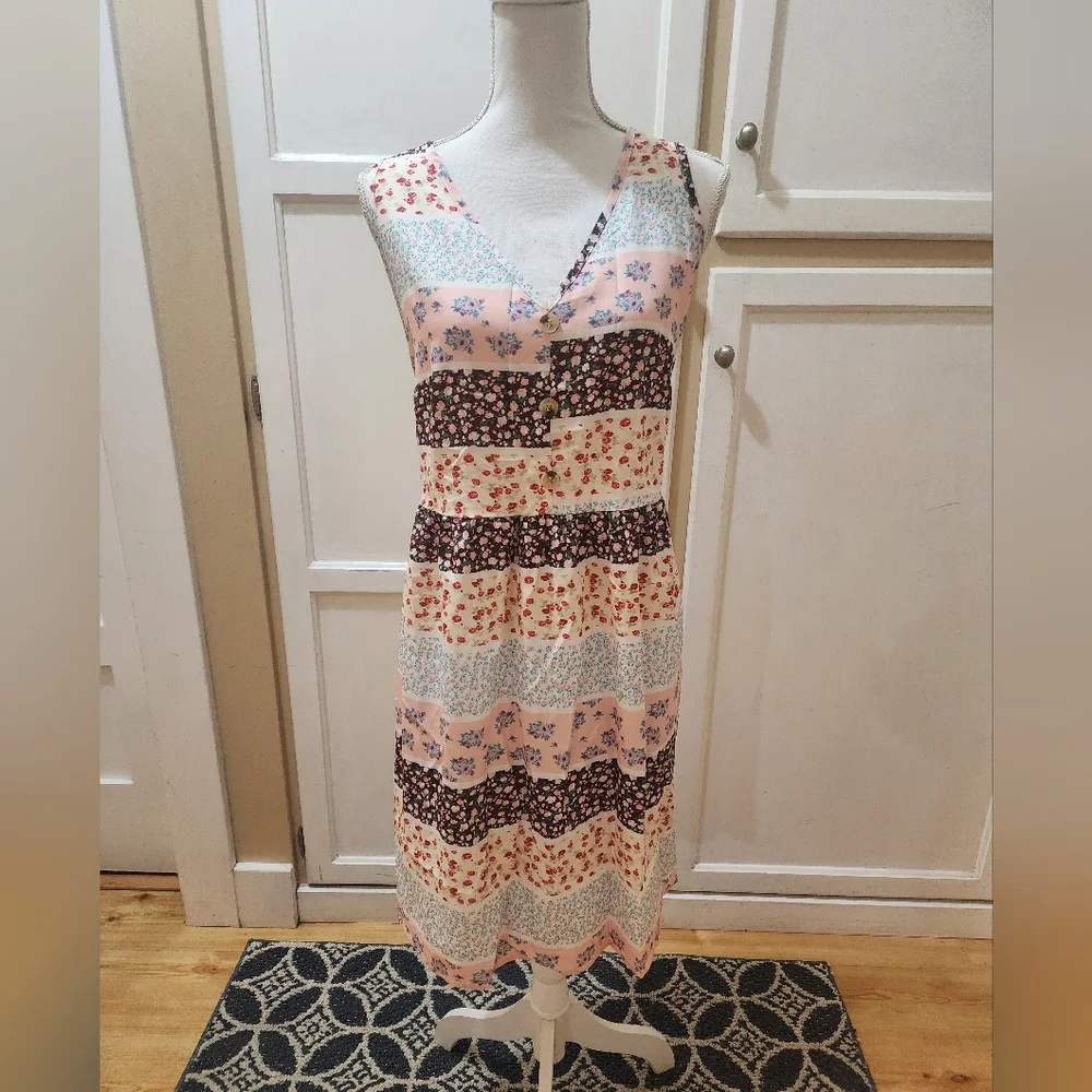 SHEIN Women's LUNE Ditsy Floral Print Sleeveless Dress NWT - Picture 3 of 13